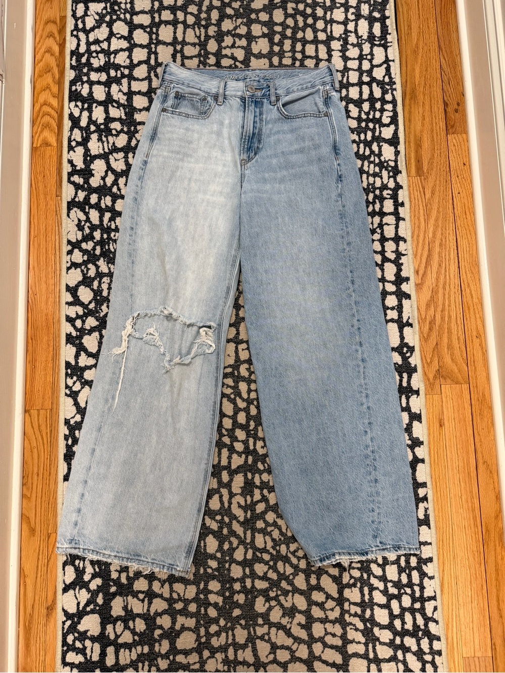 American Eagle Skater Distressed 2 tone Wide Leg Women's Jeans